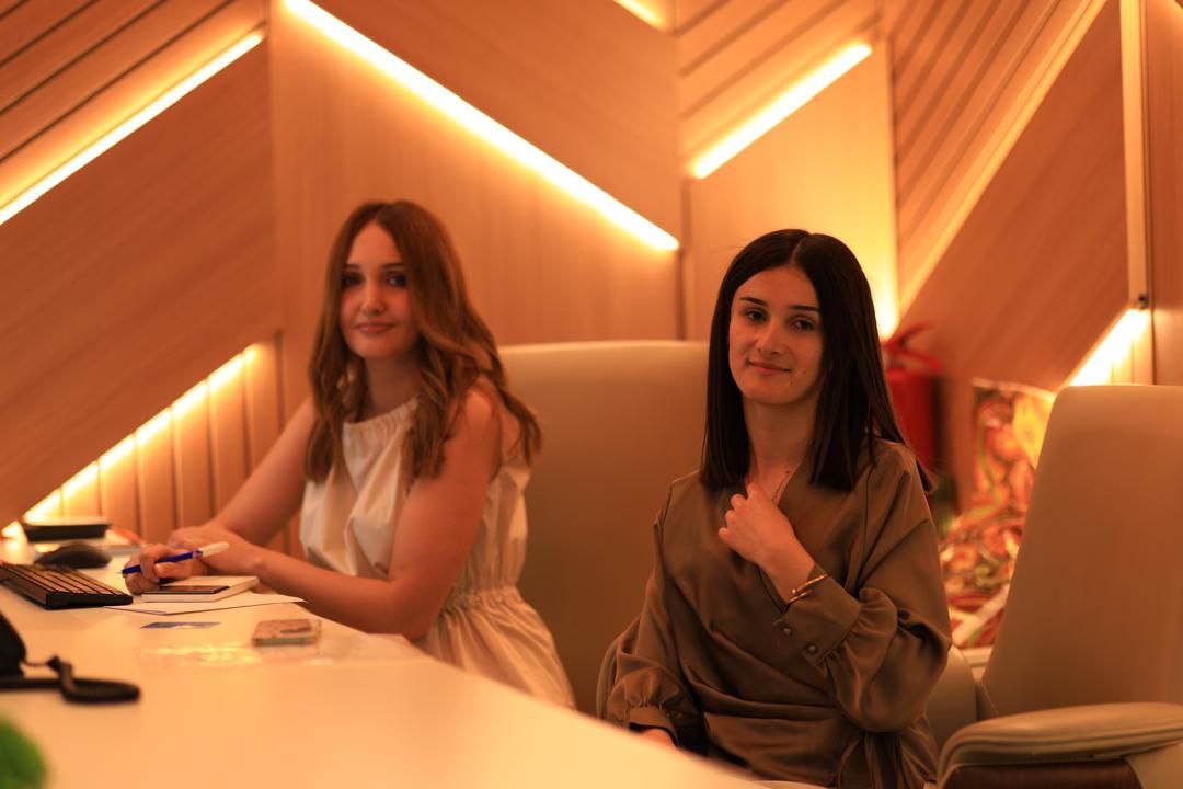 Mehr Azin beauty experts